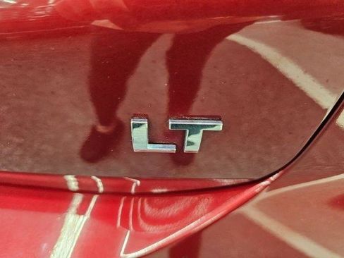 Used 2018 Chevrolet Equinox LT image 40