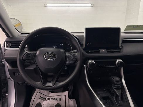 Used 2024 Toyota RAV4 LE image 8