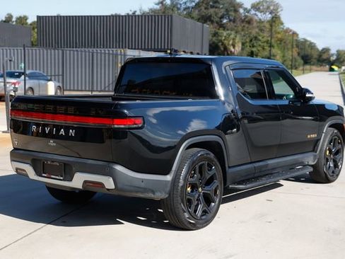 Used 2022 Rivian R1T Launch Edition image 16