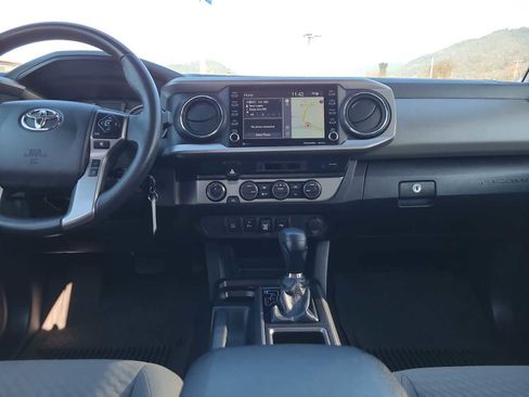 Used 2022 Toyota Tacoma SR5 image 18