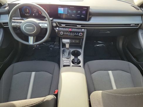 Used 2025 Hyundai Sonata SE FWD image 12