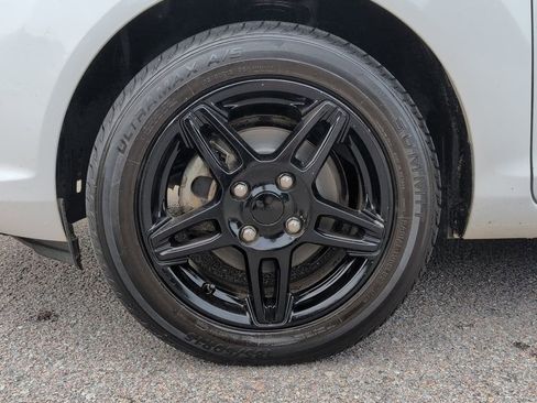 Used 2019 Ford Fiesta SE FWD image 5