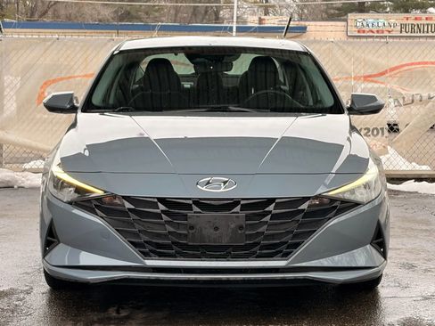 Used 2022 Hyundai Elantra SEL image 5