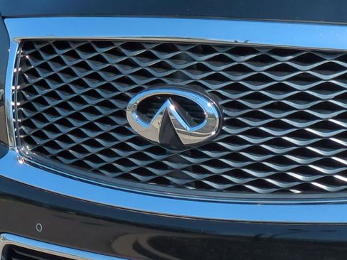 Used 2016 INFINITI QX80 4WD w/ Driver's Assistance Package image 12