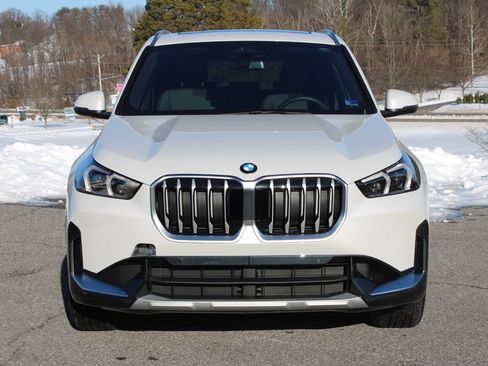 New 2026 BMW X1 xDrive28i AWD/4WD image 3