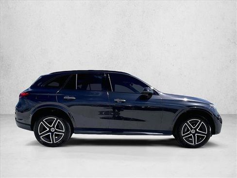Used 2026 Mercedes-Benz GLC 300 image 5