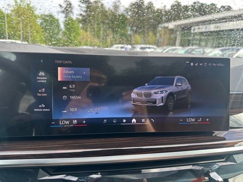 New 2026 BMW X5 sDrive40i w/ Climate Comfort Package RWD image 40