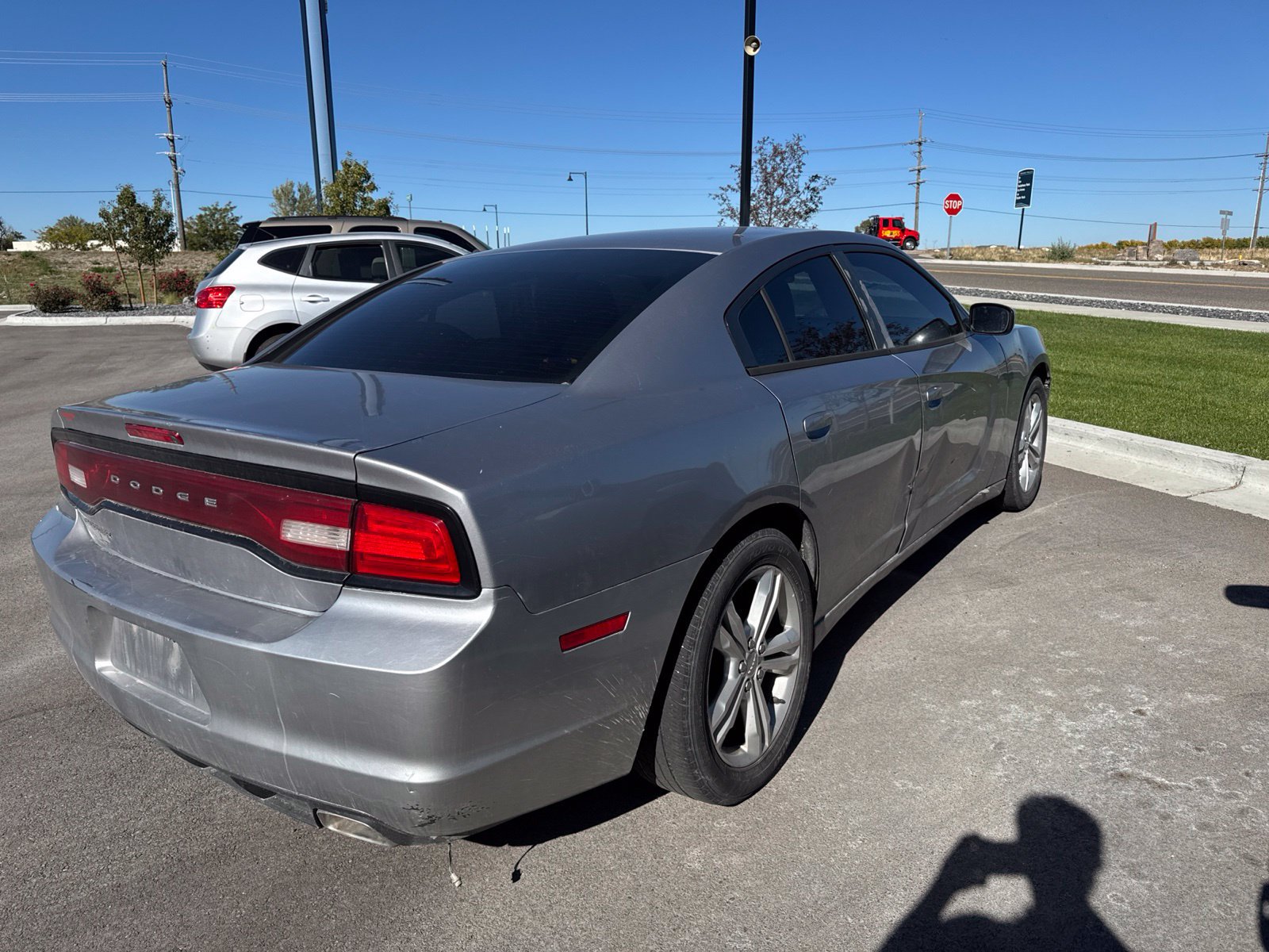 Used 2013 Dodge Charger SE RWD image 5