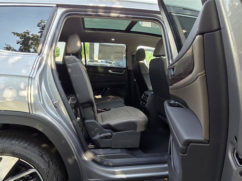 New 2026 Volkswagen Atlas SEL AWD/4WD image 32
