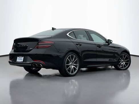 Used 2023 Genesis G70 2.0T image 2