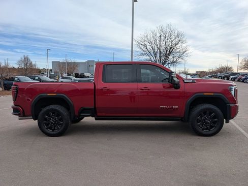 Used 2024 GMC Sierra 2500 AT4 w/ AT4 Premium Plus Package image 7