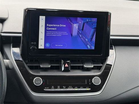 Certified 2025 Toyota Corolla LE image 15