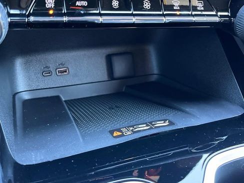 New 2026 Chevrolet Traverse LT image 33