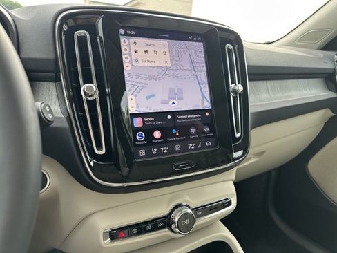 New 2026 Volvo XC40 B5 Plus w/ Protection Package Premier image 15