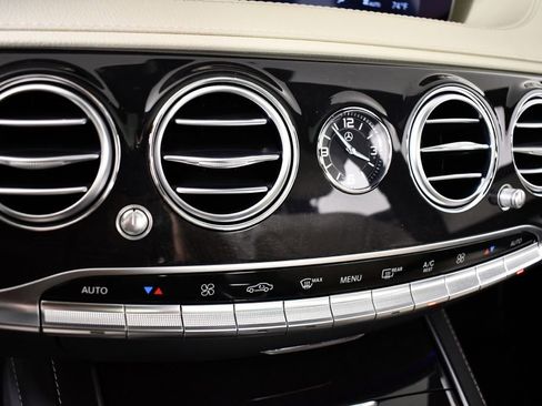 Used 2018 Mercedes-Benz S 560 Sedan image 40
