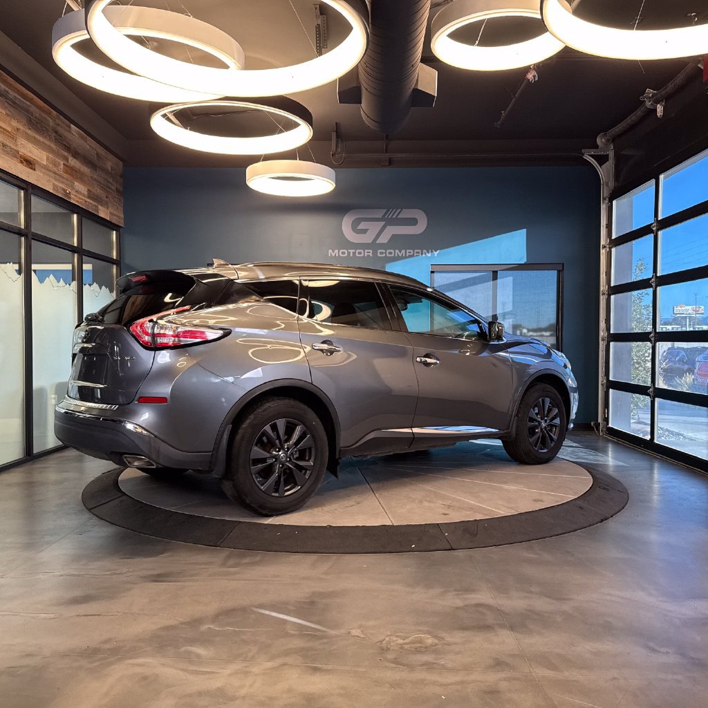 Used 2018 Nissan Murano SV w/ Premium Package AWD/4WD image 3
