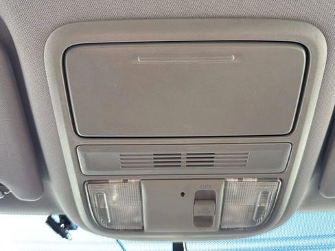 Used 2018 Honda Pilot LX image 21