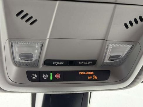 Used 2025 Chevrolet Blazer LT AWD/4WD image 30
