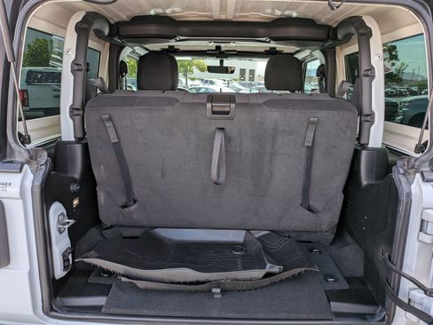 Used 2023 Jeep Wrangler Sport AWD/4WD image 29