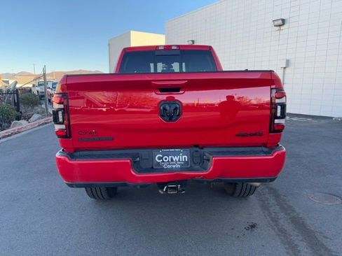 Used 2022 RAM 2500 Laramie w/ Night Edition image 9