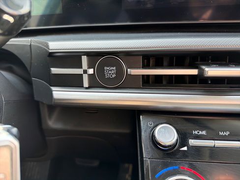 Used 2026 Hyundai Santa Fe SEL image 17