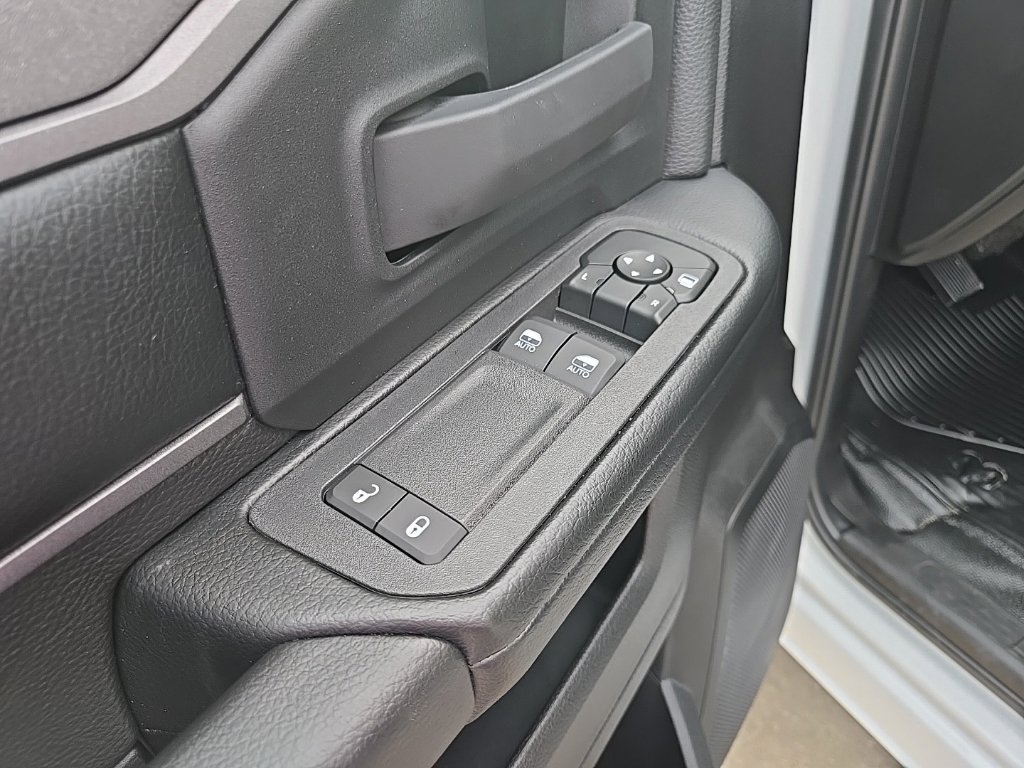 New 2026 RAM 5500 Tradesman w/ Chrome Appearance Group AWD/4WD image 41