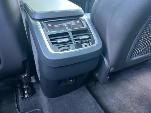Certified 2023 Volvo XC90 B6 Plus w/ Protection Package Premier AWD/4WD image 23