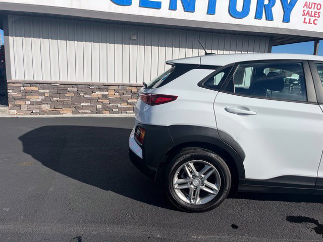 Used 2021 Hyundai Kona SE w/ Cargo Package FWD image 13