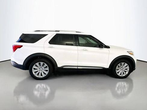 Used 2022 Ford Explorer Limited w/ Equipment Group 301A AWD/4WD image 8