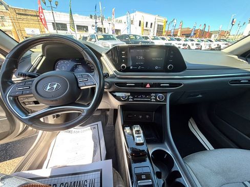 Used 2020 Hyundai Sonata SEL w/ Convenience Package FWD image 13