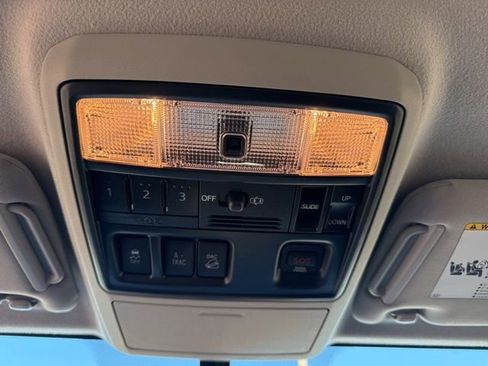 Used 2019 Toyota 4Runner Limited image 36