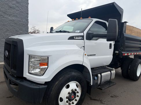Used 2021 Ford F750 2WD Regular Cab Super Duty image 10