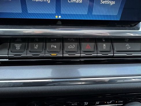 Certified 2024 Chevrolet Silverado 2500 High Country w/ High Country Premium Package image 11