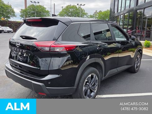 Used 2025 Nissan Rogue SV FWD image 13