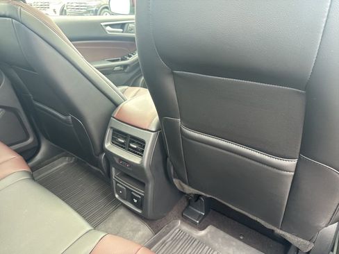 Used 2020 Ford Edge Titanium w/ Equipment Group 301A AWD/4WD image 42