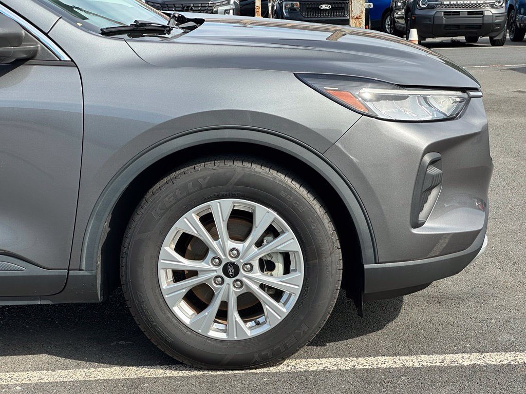 Used 2023 Ford Escape Active FWD image 39