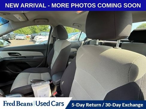 Used 2012 Chevrolet Cruze LS w/ Connectivity Package FWD image 13