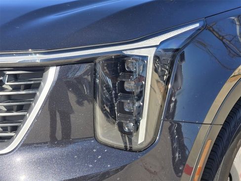 New 2025 Kia Sorento LX image 7