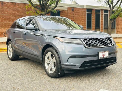 Used 2020 Land Rover Range Rover Velar S image 4