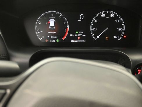 Used 2023 Honda HR-V LX image 11