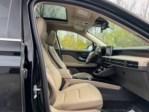 Used 2022 Lincoln Corsair Reserve w/ Sport Package AWD/4WD image 13