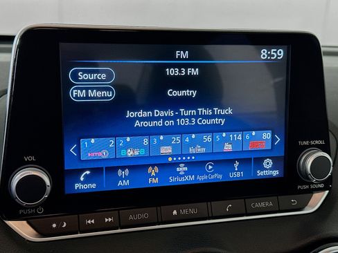 Used 2025 Nissan Sentra SV image 19