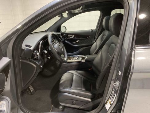 Used 2019 Mercedes-Benz GLC 300 GLC 300 image 2