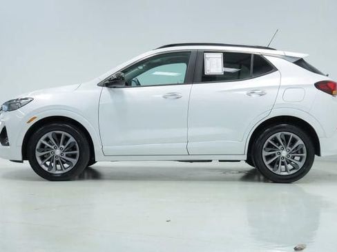 Used 2021 Buick Encore GX Select w/ Sport Touring Package FWD image 4