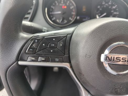 Used 2019 Nissan Rogue S FWD image 21