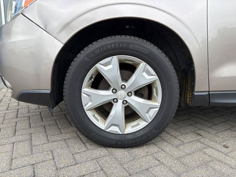 Used 2014 Subaru Forester 2.5i Premium w/ All-Weather Package AWD/4WD image 10