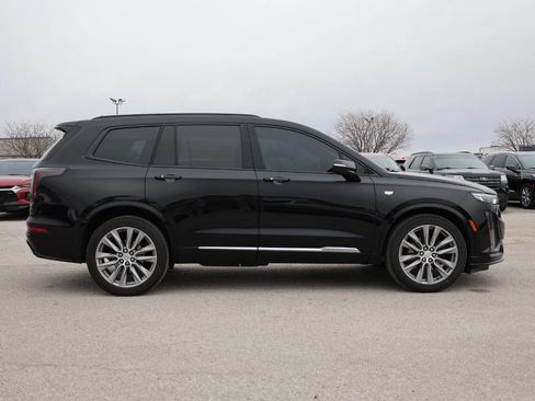 Used 2021 Cadillac XT6 Sport image 7