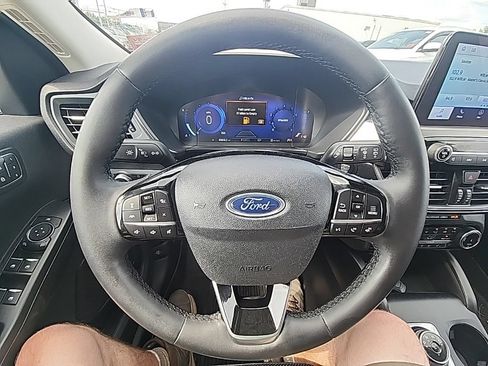 Certified 2022 Ford Escape Titanium w/ Class II Trailer Tow Package AWD/4WD image 13