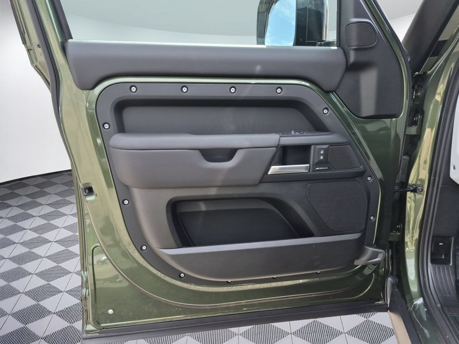 New 2026 Land Rover Defender 110 S AWD/4WD image 11