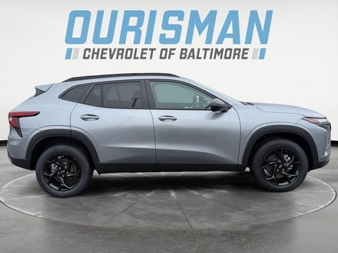 New 2026 Chevrolet Trax LT w/ Sunroof Package image 7